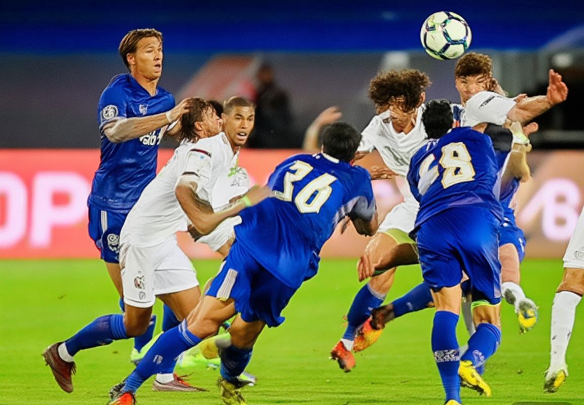 白帽队VS洛杉矶FC：巅峰对决精彩回顾与战术解析(图3)